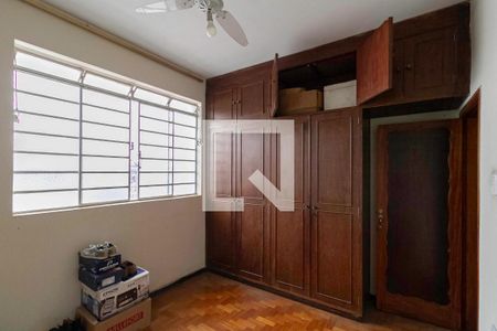 Casa à venda com 280m², 3 quartos e 3 vagas Casa à venda com 280m², 3 quartos e 3 vagasQuarto 2