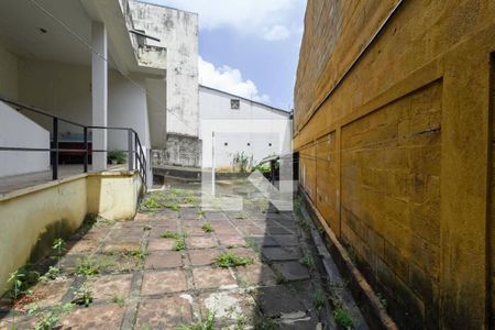 Casa à venda com 280m², 3 quartos e 3 vagas Casa à venda com 280m², 3 quartos e 3 vagasQuintal