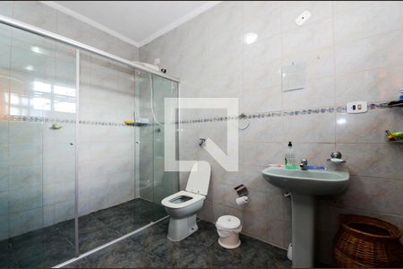 Casa para alugar com 352m², 3 quartos e 8 vagasBanheiro do Quarto 2