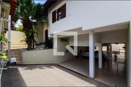 Casa para alugar com 352m², 3 quartos e 8 vagasGaragem