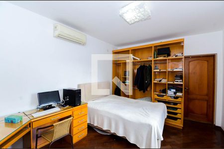 Casa para alugar com 352m², 3 quartos e 8 vagasQuarto 2 - Suíte