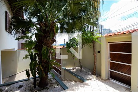 Casa para alugar com 352m², 3 quartos e 8 vagasEntrada Social 