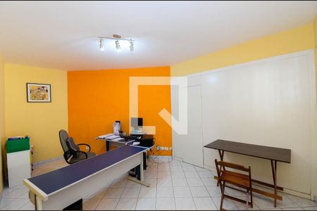 Casa para alugar com 352m², 3 quartos e 8 vagasQuarto de Serviço - Escritório 