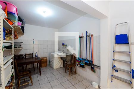 Casa para alugar com 352m², 3 quartos e 8 vagasÁrea de Serviço