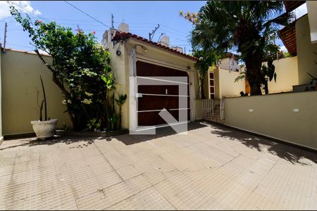 Casa para alugar com 352m², 3 quartos e 8 vagasGaragem