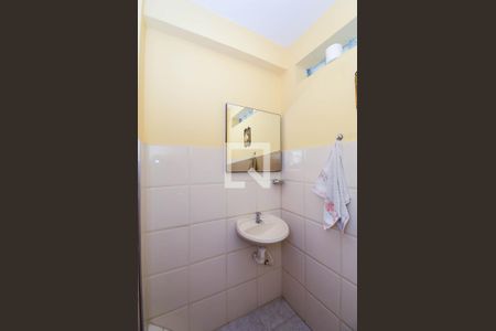 Casa para alugar com 352m², 3 quartos e 8 vagasBanheiro de serviço