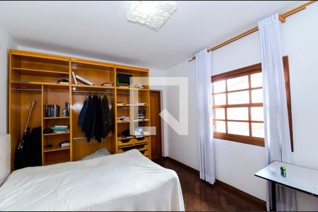 Casa para alugar com 352m², 3 quartos e 8 vagasQuarto 2 - Suíte