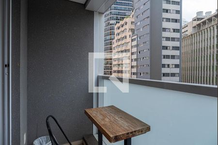 Varanda da Sala/Quarto de kitnet/studio para alugar com 1 quarto, 20m² em Consolação, São Paulo
