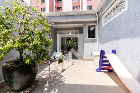 Casa à venda com 300m², 3 quartos e 2 vagasQuintal