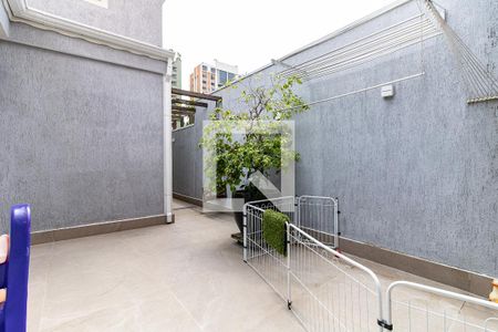 Casa à venda com 300m², 3 quartos e 2 vagasQuintal