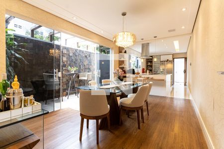 Casa à venda com 300m², 3 quartos e 2 vagasCozinha