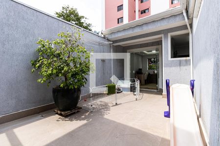 Casa à venda com 300m², 3 quartos e 2 vagasQuintal