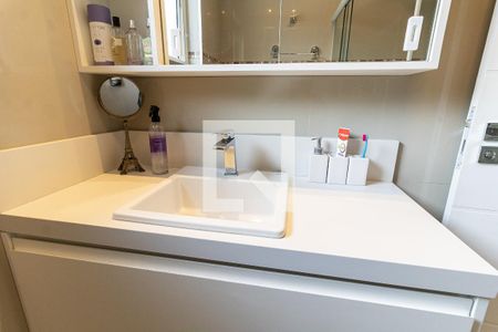 Casa à venda com 300m², 3 quartos e 2 vagasBanheiro Social 