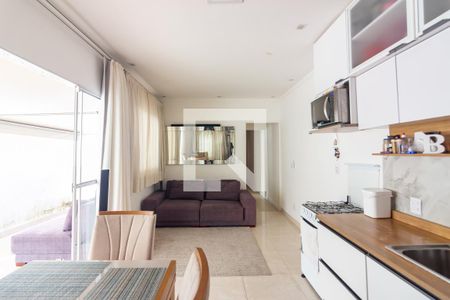 Casa à venda com 127m², 2 quartos e 2 vagas Casa à venda com 127m², 2 quartos e 2 vagasSala e Cozinha