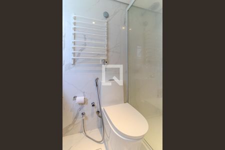 Apartamento para alugar com 67m², 1 quarto e 1 vaga Apartamento para alugar com 67m², 1 quarto e 1 vagaBanheiro da Suíte