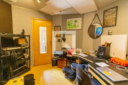 Casa para alugar com 500m², 4 quartos e 3 vagas Casa para alugar com 500m², 4 quartos e 3 vagasEstúdio - Casa 2