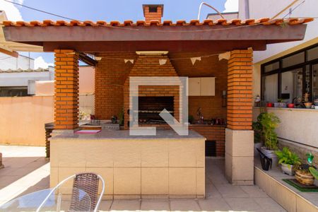 Casa para alugar com 500m², 4 quartos e 3 vagas Casa para alugar com 500m², 4 quartos e 3 vagasÁrea externa - Churrasqueira