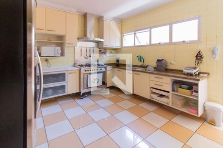 Casa para alugar com 500m², 4 quartos e 3 vagas Casa para alugar com 500m², 4 quartos e 3 vagasCozinha