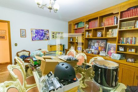 Casa para alugar com 500m², 4 quartos e 3 vagas Casa para alugar com 500m², 4 quartos e 3 vagasBiblioteca