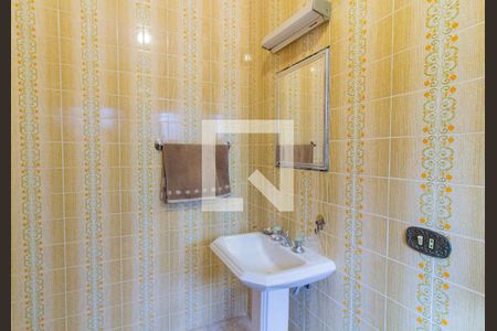 Casa para alugar com 500m², 4 quartos e 3 vagas Casa para alugar com 500m², 4 quartos e 3 vagasBanheiro da Suíte