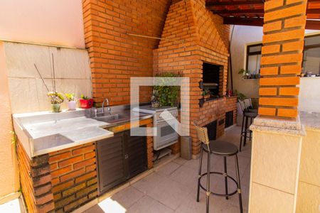 Casa para alugar com 500m², 4 quartos e 3 vagas Casa para alugar com 500m², 4 quartos e 3 vagasÁrea externa - Churrasqueira