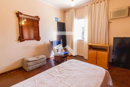 Casa para alugar com 500m², 4 quartos e 3 vagas Casa para alugar com 500m², 4 quartos e 3 vagasQuarto