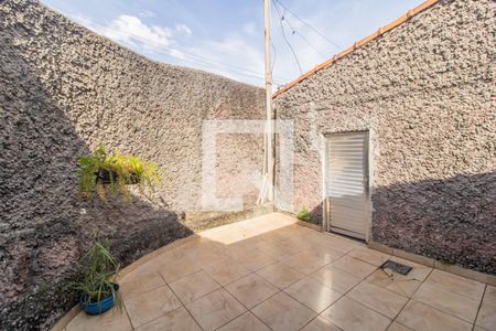 Casa para alugar com 182m², 2 quartos e 1 vaga Casa para alugar com 182m², 2 quartos e 1 vagaQuintal