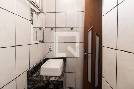 Casa para alugar com 182m², 2 quartos e 1 vaga Casa para alugar com 182m², 2 quartos e 1 vagaBanheiro de serviço