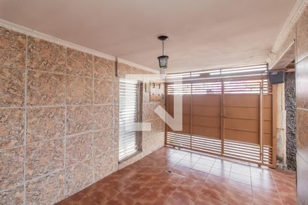 Casa para alugar com 182m², 2 quartos e 1 vaga Casa para alugar com 182m², 2 quartos e 1 vagaGaragem