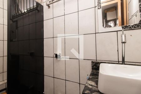 Casa para alugar com 182m², 2 quartos e 1 vaga Casa para alugar com 182m², 2 quartos e 1 vagaBanheiro de serviço