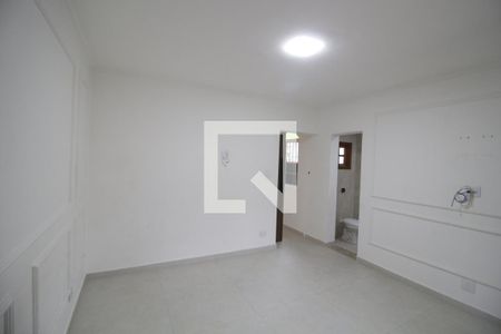 Casa à venda com 220m², 2 quartos e 2 vagasSuíte
