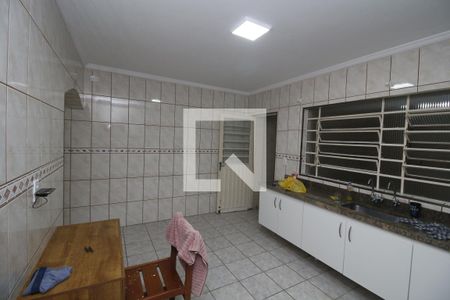 Casa à venda com 220m², 2 quartos e 2 vagasCozinha
