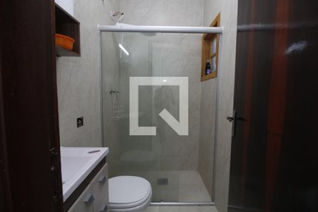 Casa à venda com 220m², 2 quartos e 2 vagasBanheiro Social