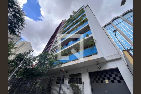 Apartamento à venda com 240m², 4 quartos e 1 vaga Apartamento à venda com 240m², 4 quartos e 1 vagaFachada