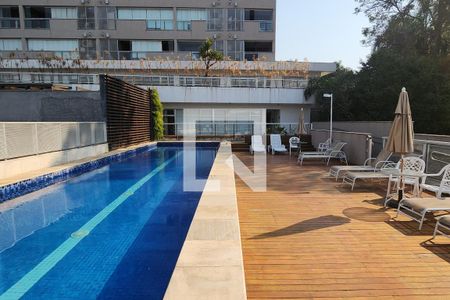 Apartamento à venda com 80m², 2 quartos e 2 vagas Apartamento à venda com 80m², 2 quartos e 2 vagasÁrea comum - Piscina