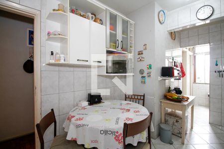 Apartamento à venda com 82m², 2 quartos e sem vagaCozinha