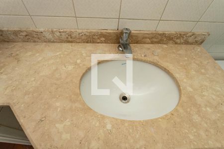 Apartamento para alugar com 70m², 3 quartos e 2 vagas Apartamento para alugar com 70m², 3 quartos e 2 vagasBanheiro social