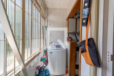 Apartamento à venda com 74m², 2 quartos e sem vaga Apartamento à venda com 74m², 2 quartos e sem vagaLavanderia