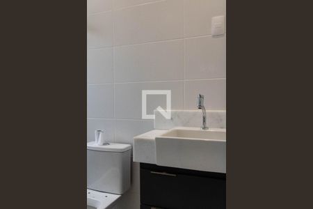 Apartamento para alugar com 64m², 2 quartos e 2 vagas Apartamento para alugar com 64m², 2 quartos e 2 vagasBanheiro da Suíte 2