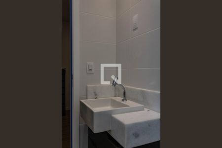 Apartamento para alugar com 64m², 2 quartos e 2 vagas Apartamento para alugar com 64m², 2 quartos e 2 vagasBanheiro da Suíte