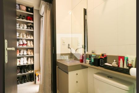 Apartamento à venda com 110m², 2 quartos e 2 vagasBanheiro da Suíte