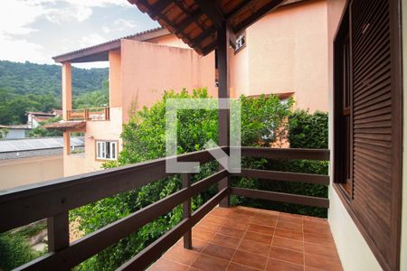 Casa à venda com 350m², 4 quartos e 2 vagasSuíte - Varanda