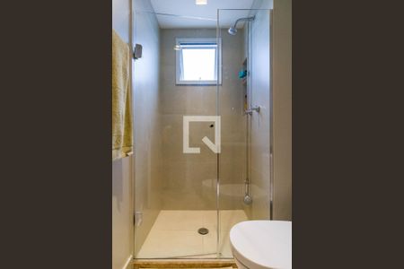 Apartamento à venda com 67m², 2 quartos e 2 vagasBanheiro 