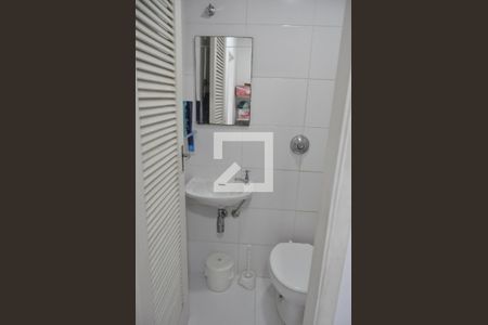 Apartamento à venda com 76m², 2 quartos e 1 vagaBanheiro de Serviço