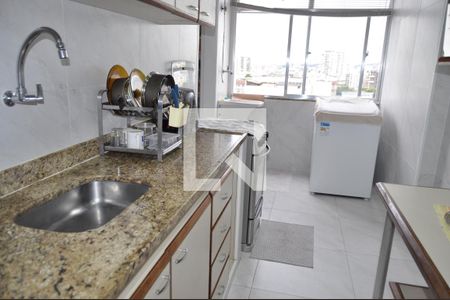 Apartamento à venda com 76m², 2 quartos e 1 vagaCozinha