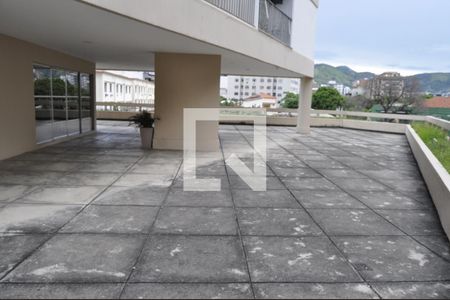 Apartamento à venda com 76m², 2 quartos e 1 vagaÁrea comum