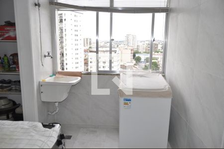 Apartamento à venda com 76m², 2 quartos e 1 vagaÁrea de Serviço