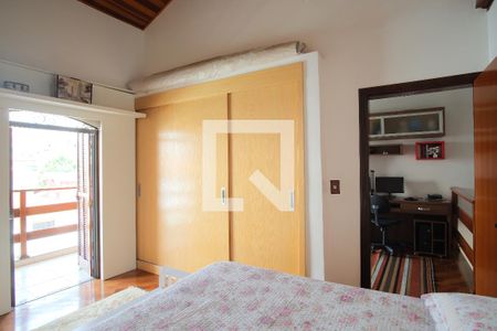 Casa à venda com 290m², 5 quartos e 4 vagasSuíte