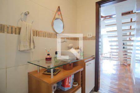 Casa à venda com 290m², 5 quartos e 4 vagasLavabo