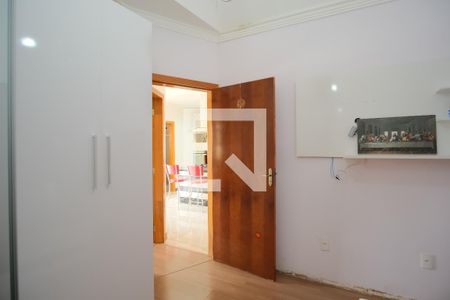 Casa à venda com 290m², 5 quartos e 4 vagasEdícula Quarto 2